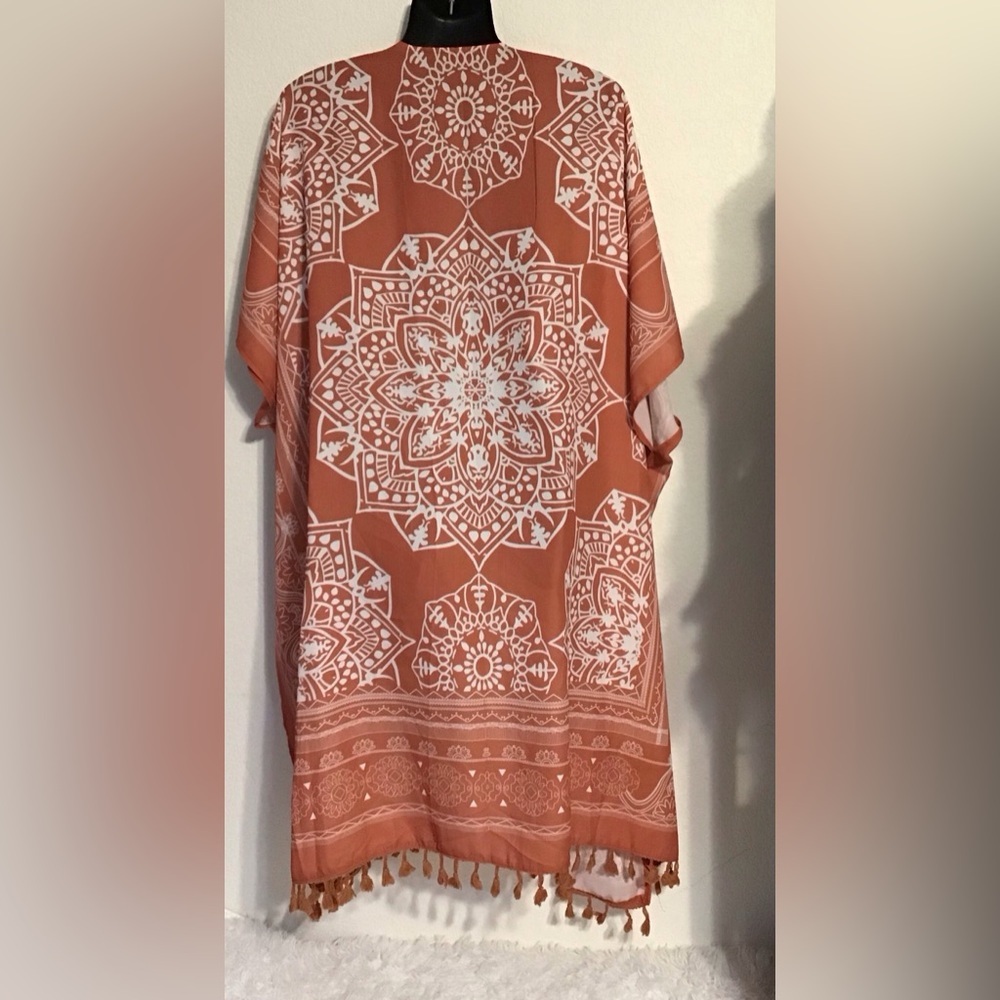 Women’s Cape/Kimono W/ Tassels. One Size, Lightweight.. - Picture 4 of 4